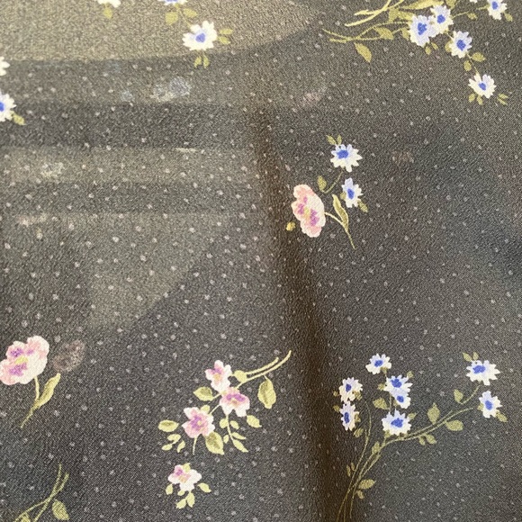 4/$30🦋 Dynamite blouse size small - Picture 3 of 3